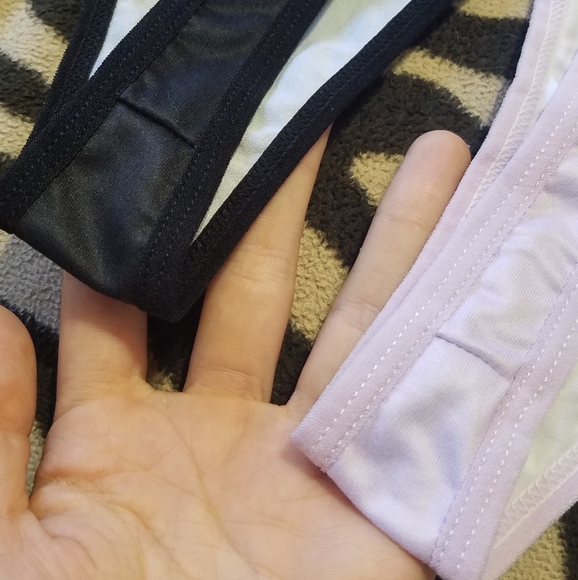 Skull and Mushroom Thongs - Picture 7 of 9